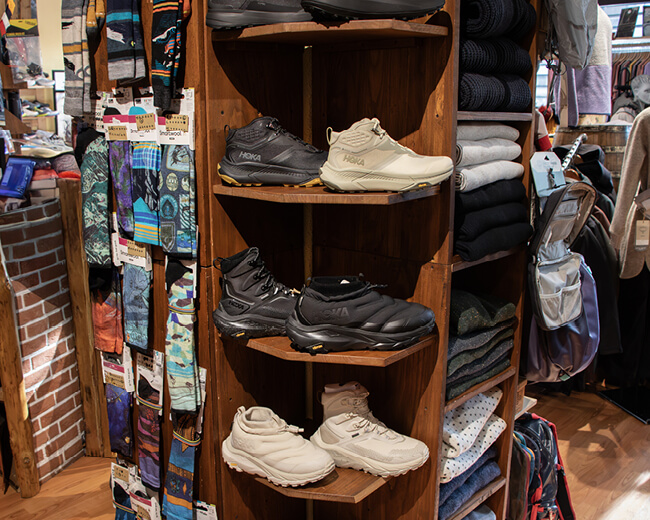 Foto dell'assortimento di scarpe Hoka, disponibili da Passion Sport a Torino